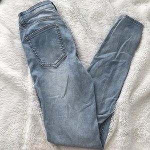 WILD FABLE LIGHT BLUE SKINNY JEANS